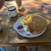 Burger especial at La Selvita in Merida
