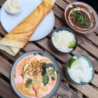 Panang Curry and Rajma Masala with rice, Dosa with Coconut-Chutney at Dosa Dosa in Prague