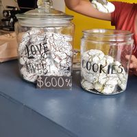 Galletitas chocolate y matcha at Tanto in Valdivia