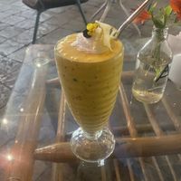 Mango smoothie   at Parada Vegana in Cusco