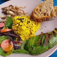 Scrambled tofu at Parada Vegana in Cusco