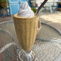 Mango Passionfruit Smoothiee  at Parada Vegana in Cusco