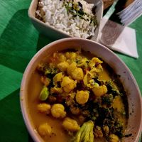 Curry de garbanzos at Parada Vegana in Cusco