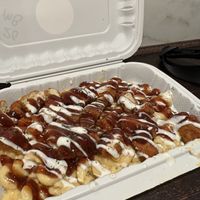 Mac n cheese with vegan bbq chicken   at Vegan On The Fly in New York City