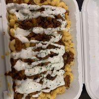 Mac bowl with jerk chicken  at Vegan On The Fly in New York City