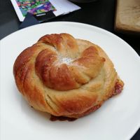 Cardamom Bun Top Side Angle at Koffiestation Books & Coffee in Groningen