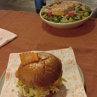 Chick'n sandwich and chick'n kale salad at Neat - Victoria in South West London