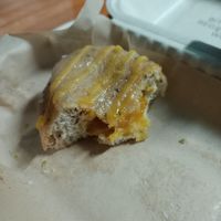 Relleno donut de mermelada at Areca Bakery in Barcelona