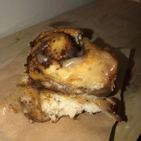 Cinnamon roll vegano  at Areca Bakery in Barcelona