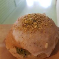 Pistachio cream at Areca Bakery in Barcelona