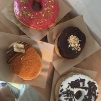 Stawberry-pistachio topping | Ferrero | Banana | Straciatella  at Areca Bakery in Barcelona