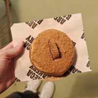 Lotus cheesecake at Areca Bakery in Barcelona