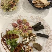 Der Vorspeisenteller (unten)  at Hummus & Co in Heidenheim