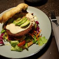 Avocadoburger at Hummus & Co in Heidenheim