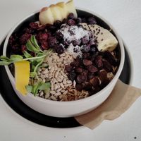 Smoothie bowl at Melbourne Coffee in Osaka