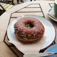 Vegan bagel with Avocado and Hummus at Café NiMo in Leipzig