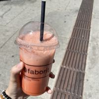 Iced strawberry lemonade  at Faborit in Madrid