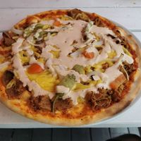 Vegan Kebab pizza at Torino Pizzeria in Gaevle