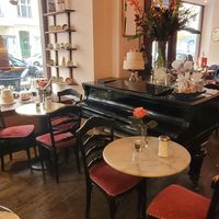  at Frau Behrens Torten - Wilmersdorfer Straße in Berlin