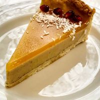 Maracuja pannacota tart at LONO in Munich