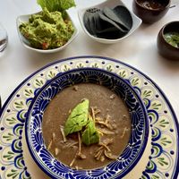 Sopa de frijoles and Guacamole 🥑   at El Mural de los Pueblanos in Puebla
