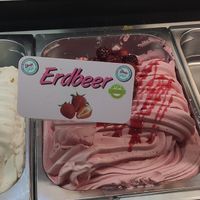 Vegan ice cream at Wonder Waffel - Hohenstaufenring in Cologne