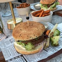 2 burgers per broodje😄 at BRA'GOÛT in Hasselt
