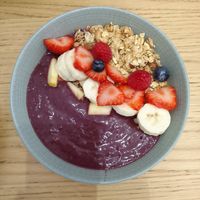 Acai bowl. at Cloud Cakes -  Notre Dame de Lorette in Paris