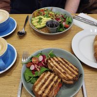 Grilled cheese sandwich and tofu scramble pancakes at Cloud Cakes -  Notre Dame de Lorette in Paris