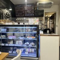 Front register area  at Cloud Cakes -  Notre Dame de Lorette in Paris