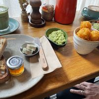 Toast with marmalade (butter not vegan) and avo toast. Extra avo portion and hash browns  at Robinsons Cafe in York