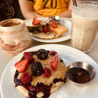 Jelly & Peanut Pancakes + Season Pancakes   at De Bon'heur in Marseille