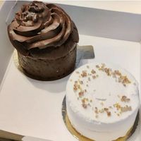 Rich chocolate lil cake & vanilla at Pambolisucre in Barcelona