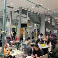 Not a seat to be found  at 2foods - Ginza Loft in Tokyo