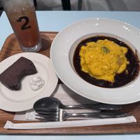 Omurice set with iced tea, plus choc gateau for dessert  at 2foods - Ginza Loft in Tokyo