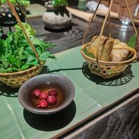 Fried spring rolls at Cổ Đàm Chay in Hanoi