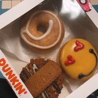 yummyyyy  at Dunkin' - Stationsplein in Amsterdam