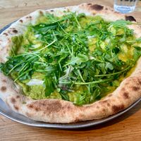 Seasonal vegan pizza € 18 at Standard Pizza in Antwerpen