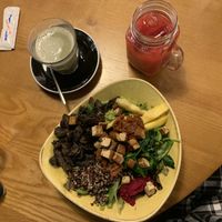 salad bowl vegana   at Zenith Brunch & Cocktails in Madrid