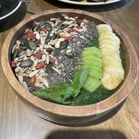 Smoothie bowl  at Zenith Brunch & Cocktails in Madrid