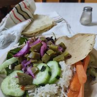 Plate with vegan food + tortillas at El Apetito Buffet in Oaxaca