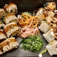 Very delicious and it looks absolutely yummy too 🤤   at Sushimen in Hamburg