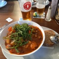 Stufato di patate carote cipolle e fagioli! at Quays in Dublin