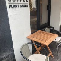  at Gecko Coffeehouse in East London