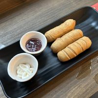 Tequeños con mayonesa y mermelada de fresa    at Pasiones Bar  in Gijon