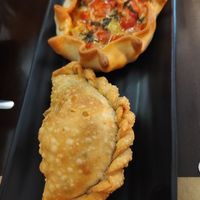 Empanadas de carne vegetal (delante) y caprese (atrás) at Pasiones Bar  in Gijon