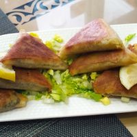 Briwat de espinacas y de verduras at La Mediterránea in Albacete