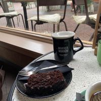 Gâteau au chocolat noir  at Anne&Max in Apeldoorn