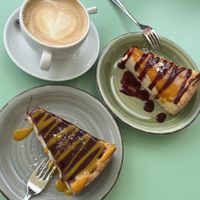 Vegan cake and coffee with oatmilk  at Cafe MUSTI in Erfurt