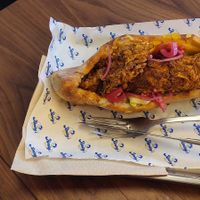 Le côté acide des oignons j'adore !! at Jimmy's Street Food in Paris